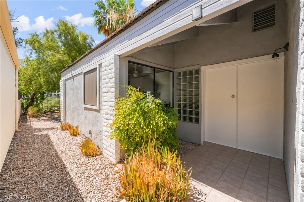 2989 Bel Air, Las Vegas, NV 89109