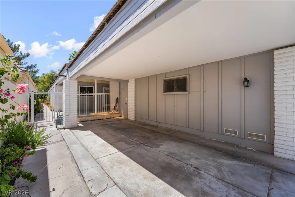 2989 Bel Air, Las Vegas, NV 89109