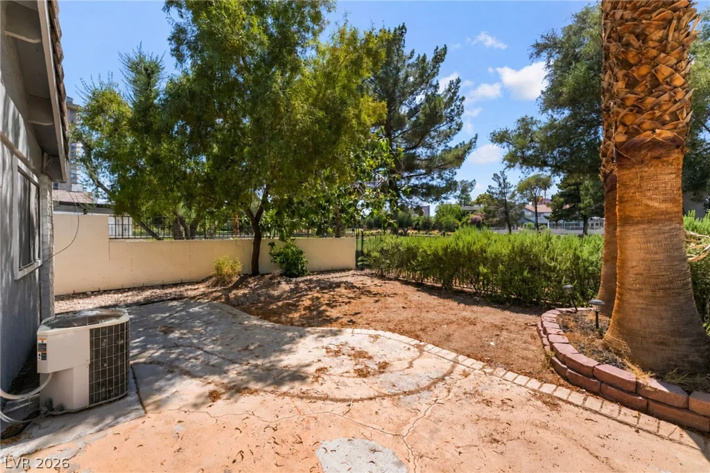 2989 Bel Air, Las Vegas, NV 89109