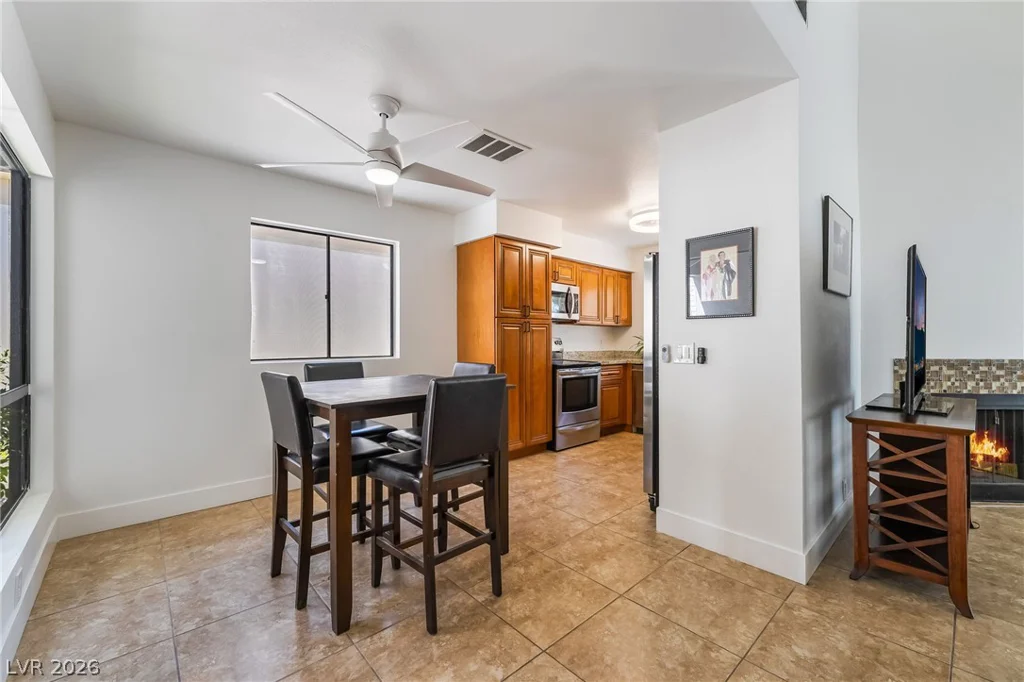 2989 Bel Air, Las Vegas, NV 89109