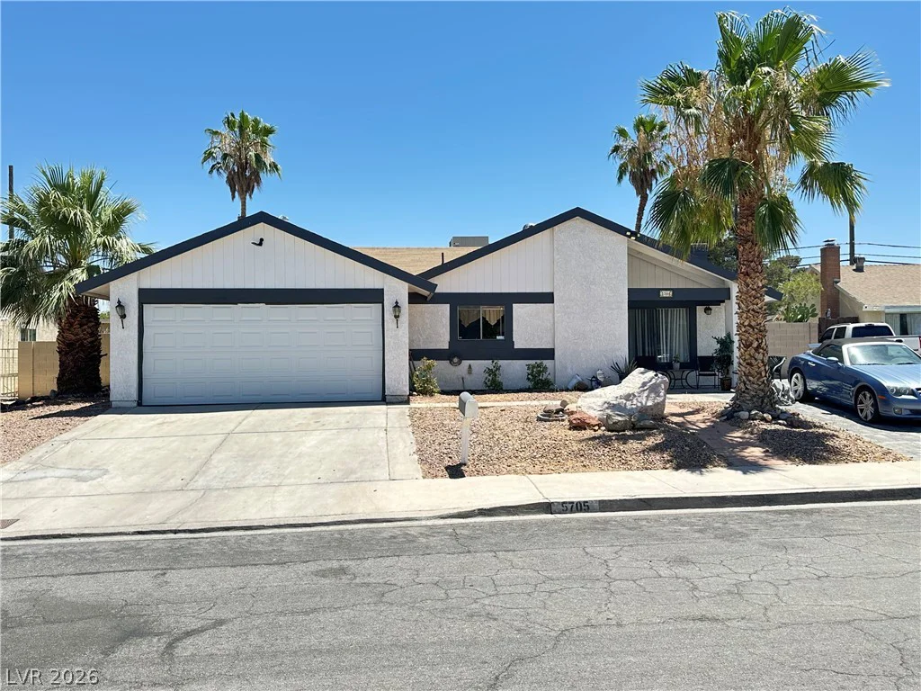 5705 Cannon, Las Vegas, NV 89108