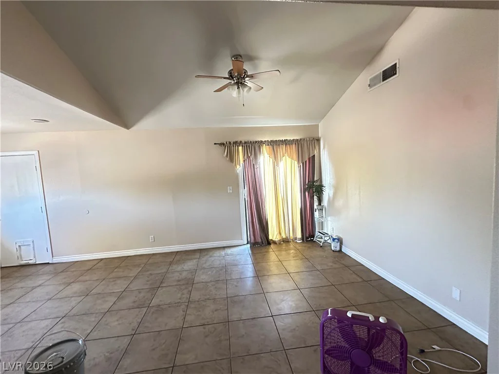 5705 Cannon, Las Vegas, NV 89108