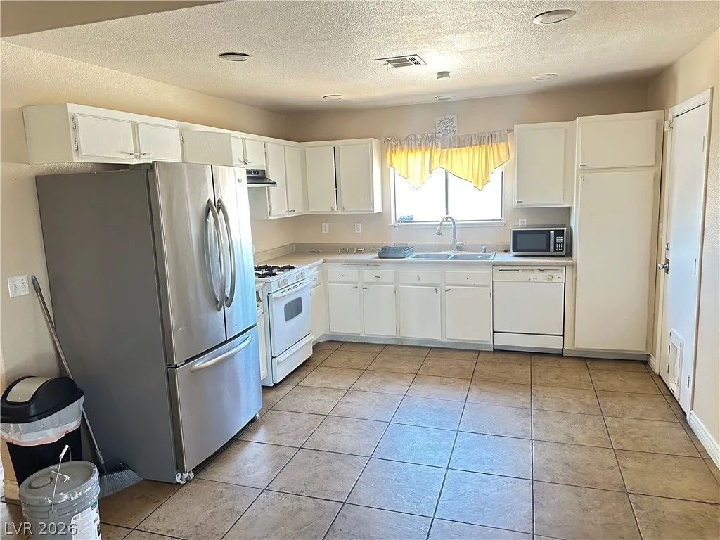 5705 Cannon, Las Vegas, NV 89108