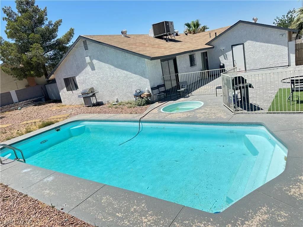 5705 Cannon, Las Vegas, NV 89108