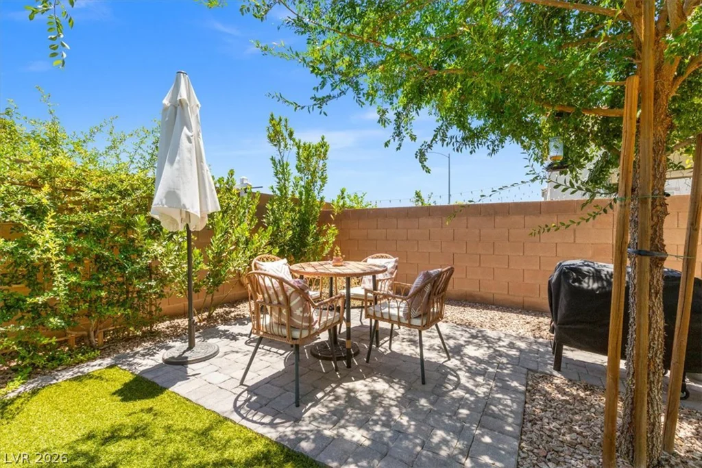 10520 Adobe Ranch Street, Las Vegas, NV 89141