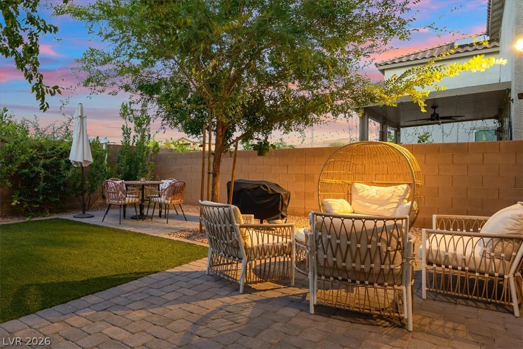 10520 Adobe Ranch Street, Las Vegas, NV 89141