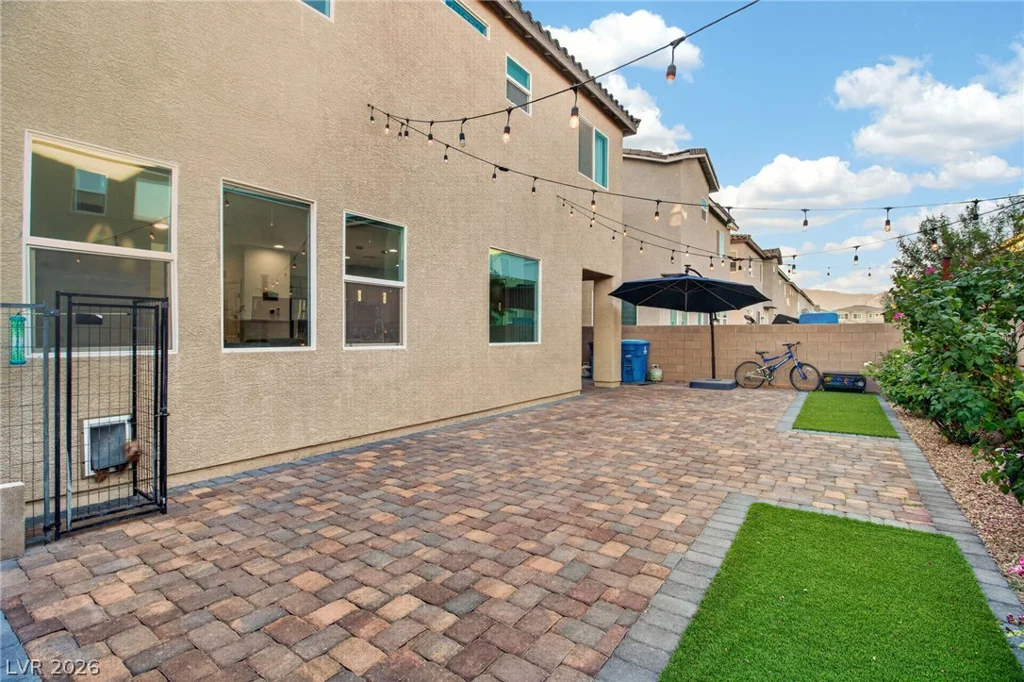 4618 Chirping, North Las Vegas, NV 89031