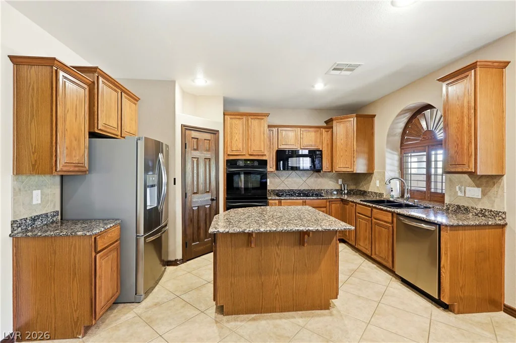10777 Hunter Mountain, Las Vegas, NV 89129
