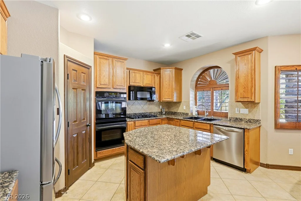 10777 Hunter Mountain, Las Vegas, NV 89129