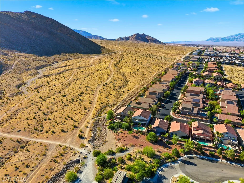 10777 Hunter Mountain, Las Vegas, NV 89129