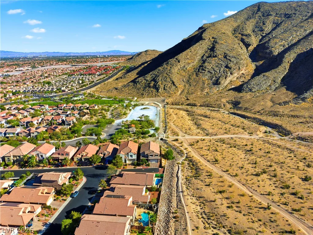 10777 Hunter Mountain, Las Vegas, NV 89129