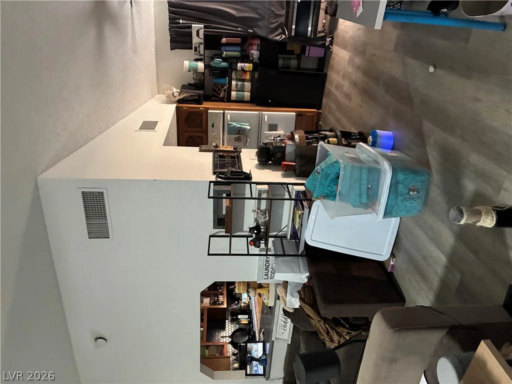 2884 Edmond, Las Vegas, NV 89146