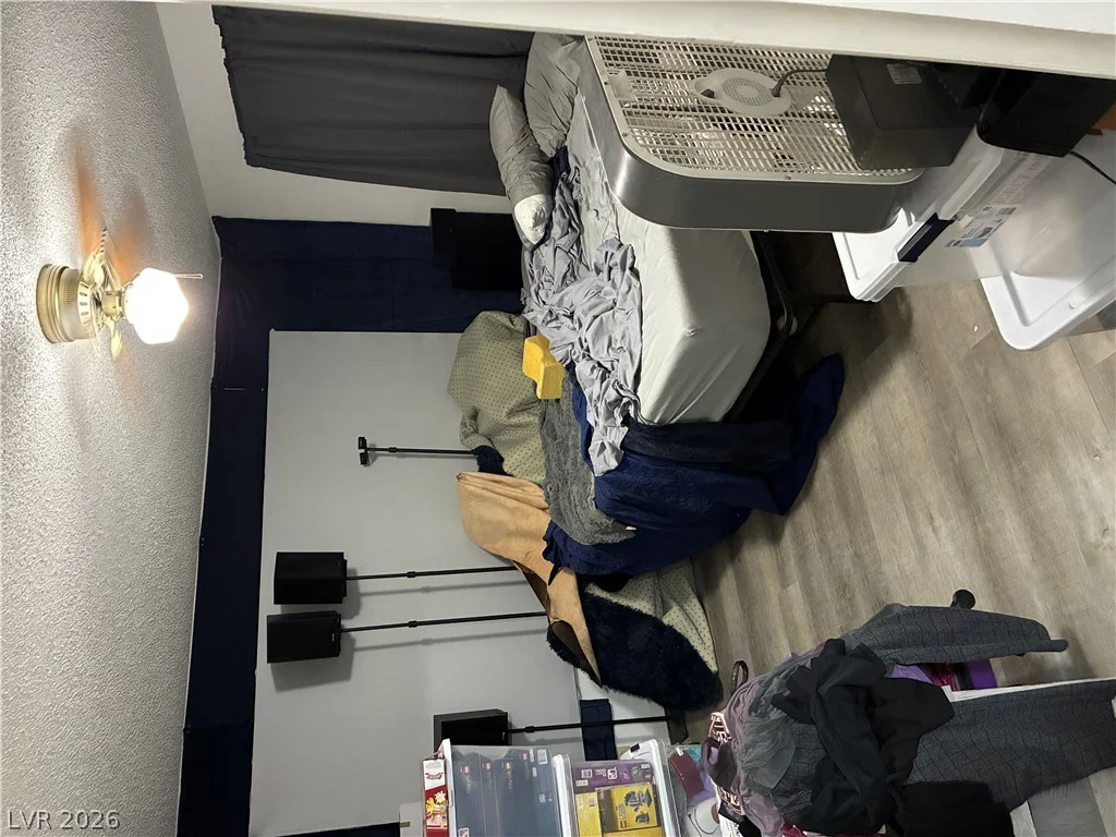 2884 Edmond, Las Vegas, NV 89146