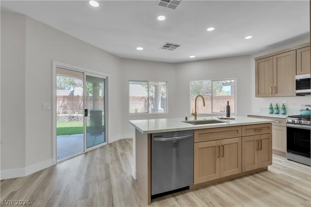 6408 Casamar, North Las Vegas, NV 89086