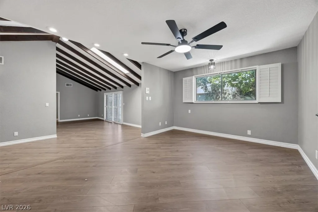 3137 Bel Air, Las Vegas, NV 89109