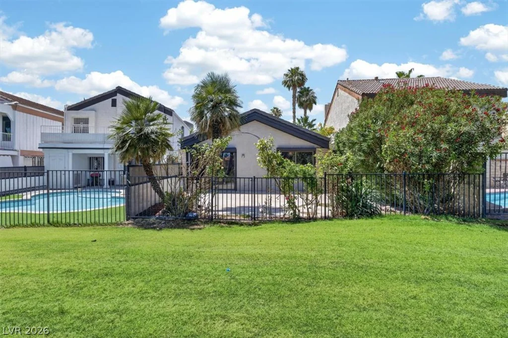 3137 Bel Air, Las Vegas, NV 89109
