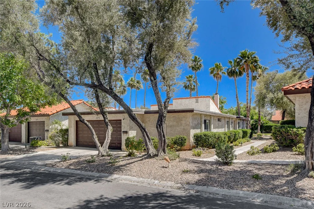 2457 El Paseo, Las Vegas, NV 89121