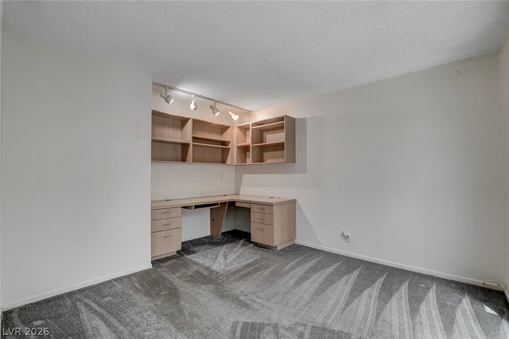 2457 El Paseo, Las Vegas, NV 89121