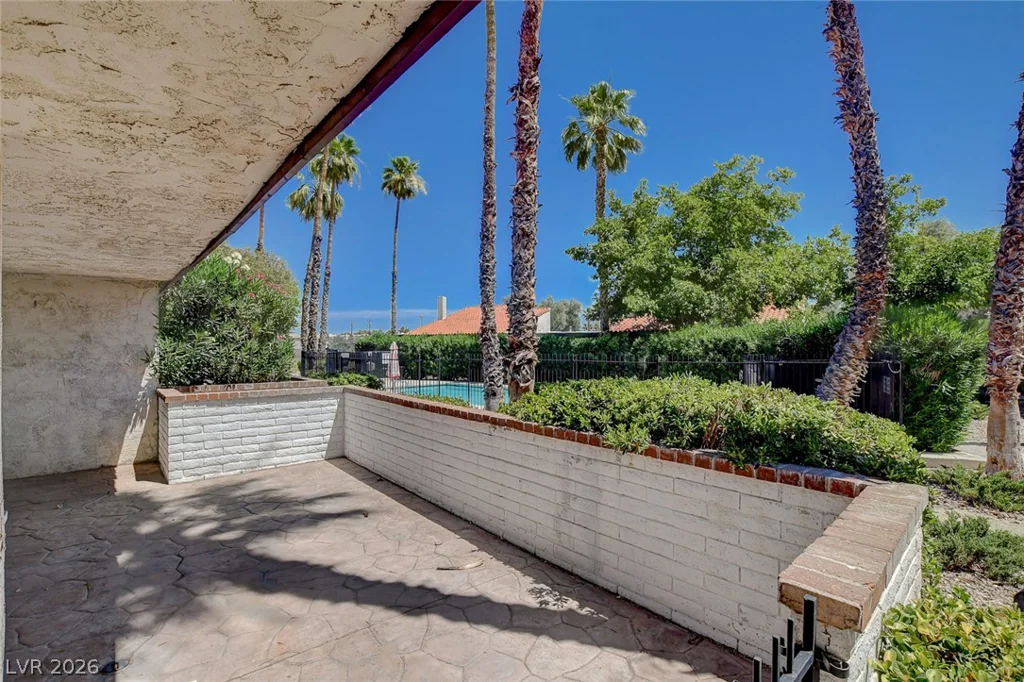 2457 El Paseo, Las Vegas, NV 89121