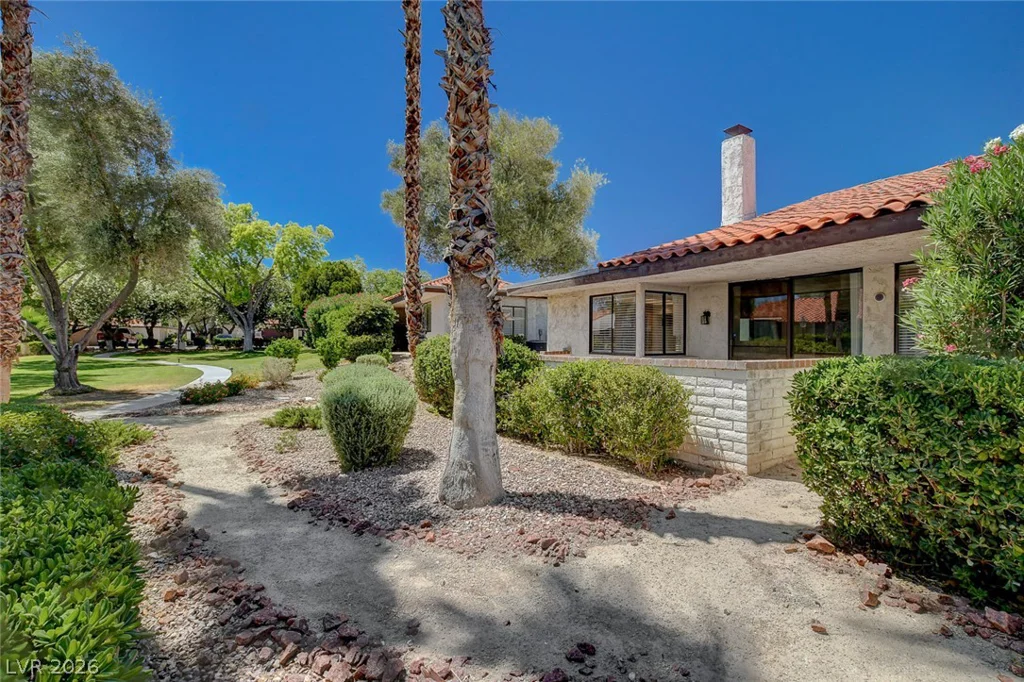 2457 El Paseo, Las Vegas, NV 89121