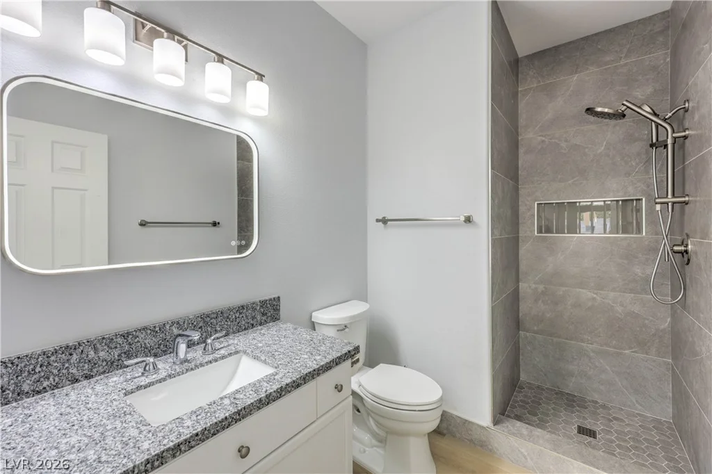 7411 Bridlehorne, Las Vegas, NV 89131