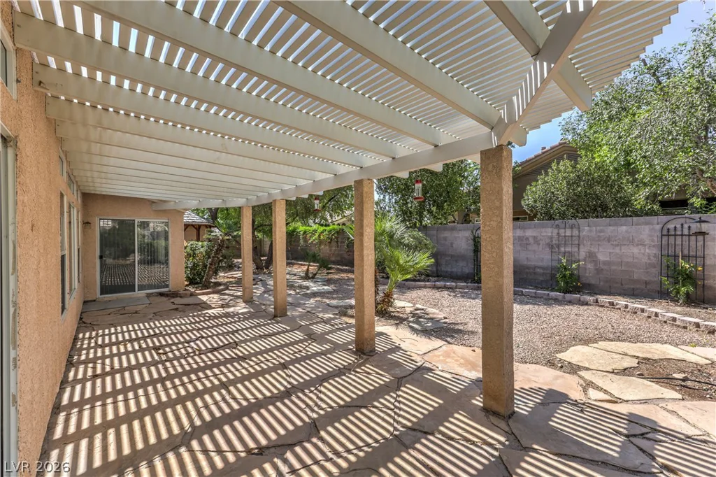7411 Bridlehorne, Las Vegas, NV 89131