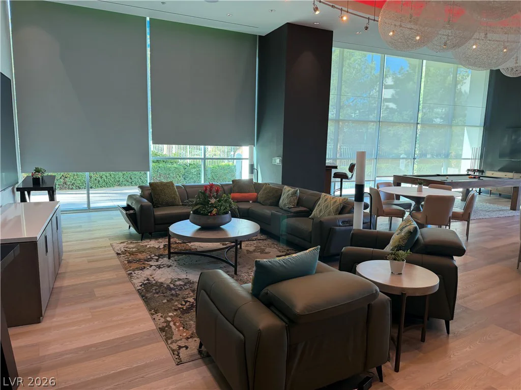 222 Karen, Las Vegas, NV 89109