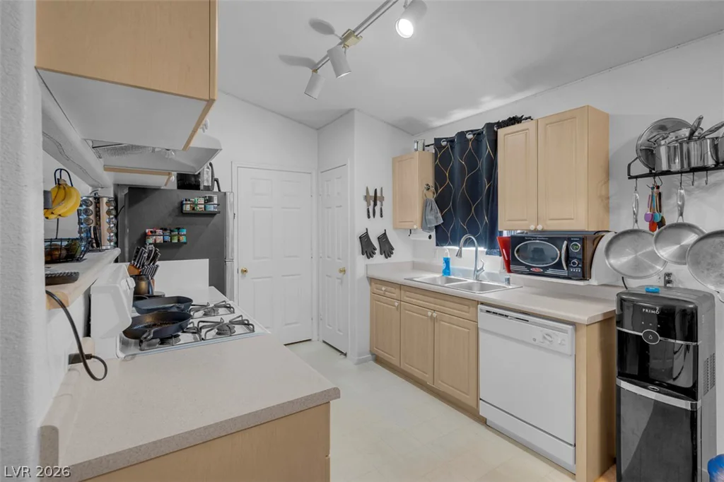 1401 Michael, Las Vegas, NV 89108