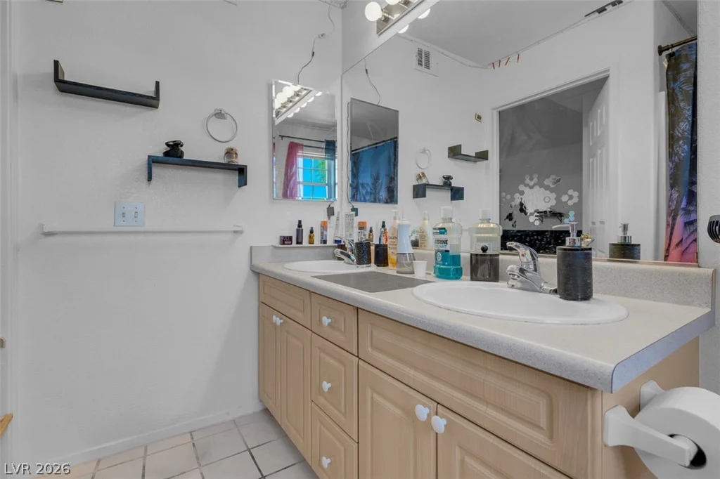 1401 Michael, Las Vegas, NV 89108