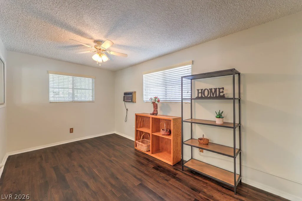 4421 Mossy Rock, Las Vegas, NV 89108