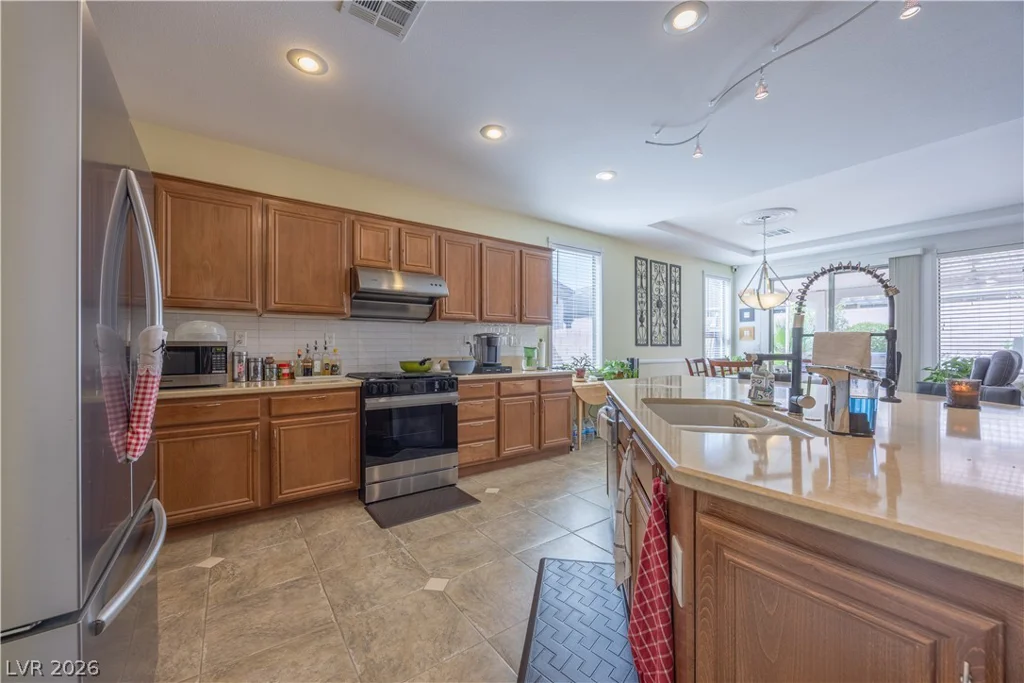 1828 Moonglow Peak, North Las Vegas, NV 89084