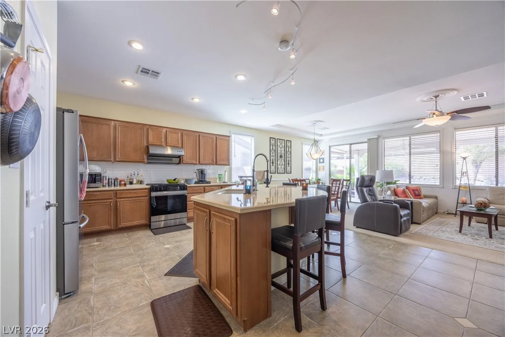 1828 Moonglow Peak, North Las Vegas, NV 89084
