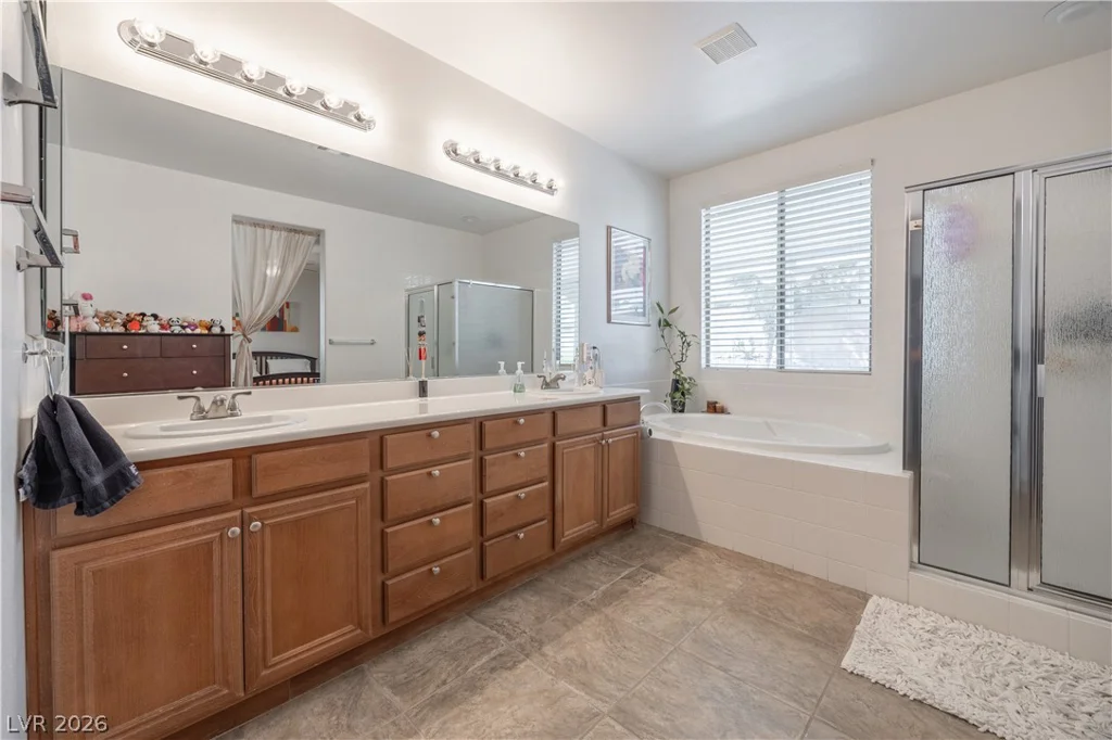 1828 Moonglow Peak, North Las Vegas, NV 89084