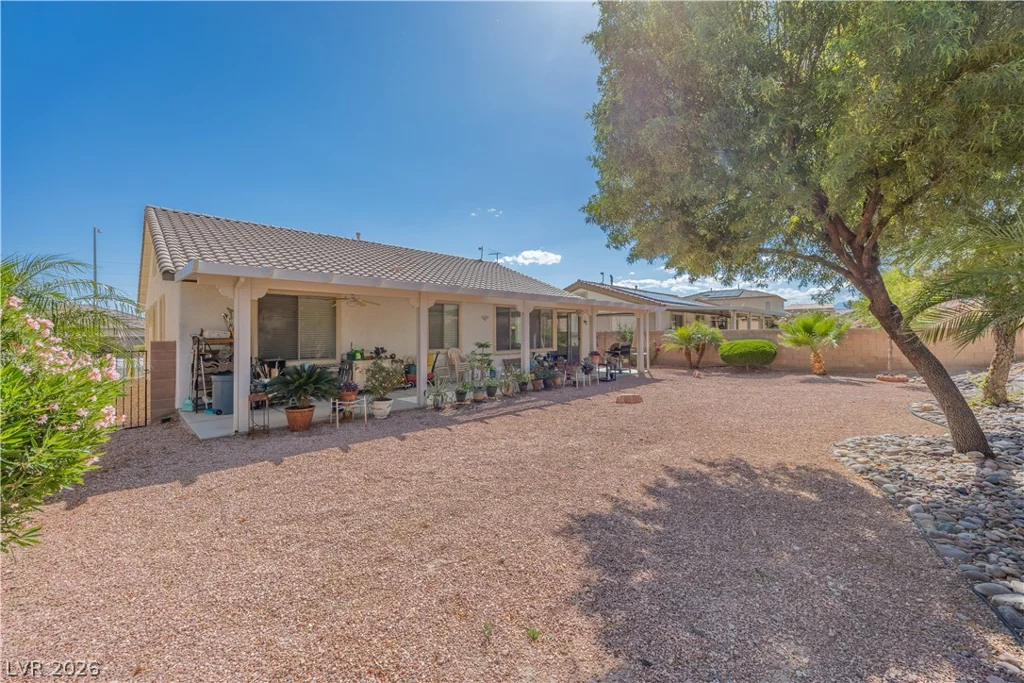 1828 Moonglow Peak, North Las Vegas, NV 89084