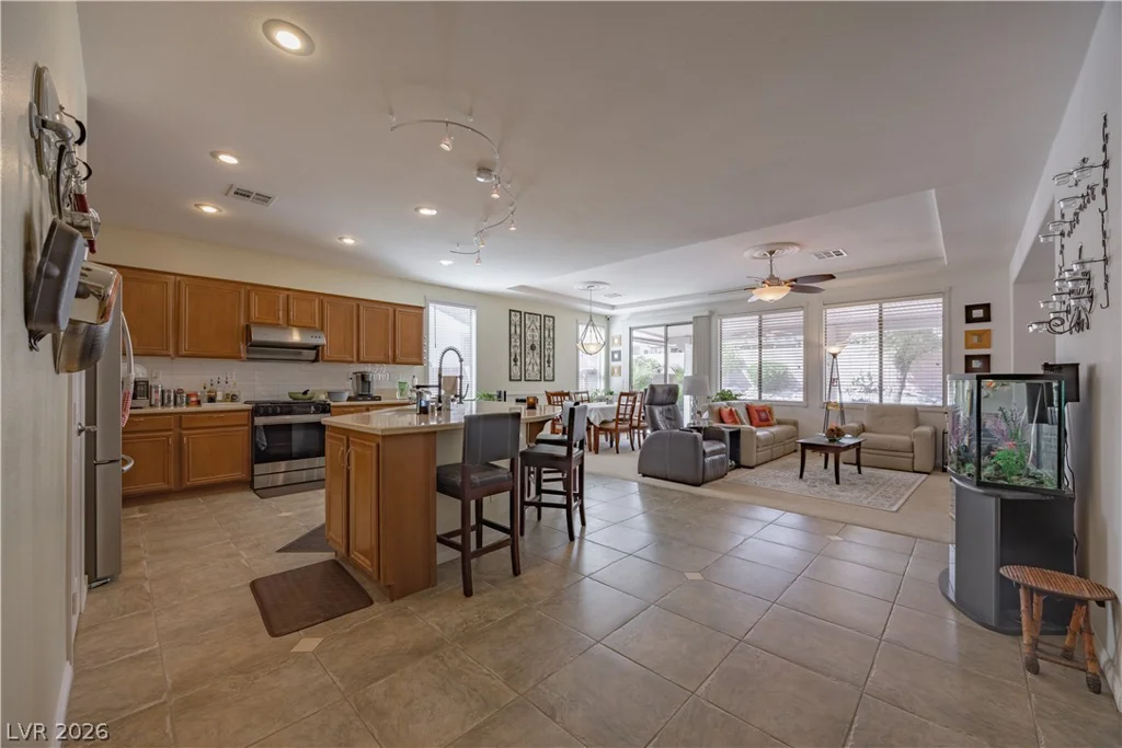 1828 Moonglow Peak, North Las Vegas, NV 89084
