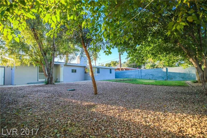 113 Woodley, Las Vegas, NV 89106