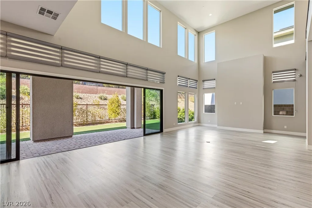 10736 Patina Hills, Las Vegas, NV 89135