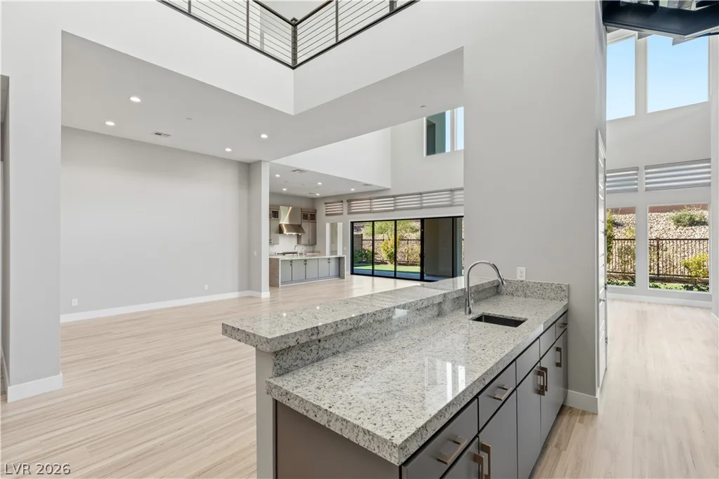 10736 Patina Hills, Las Vegas, NV 89135
