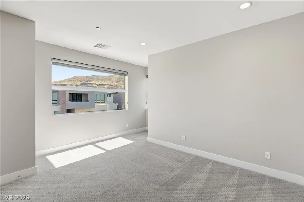 10736 Patina Hills, Las Vegas, NV 89135