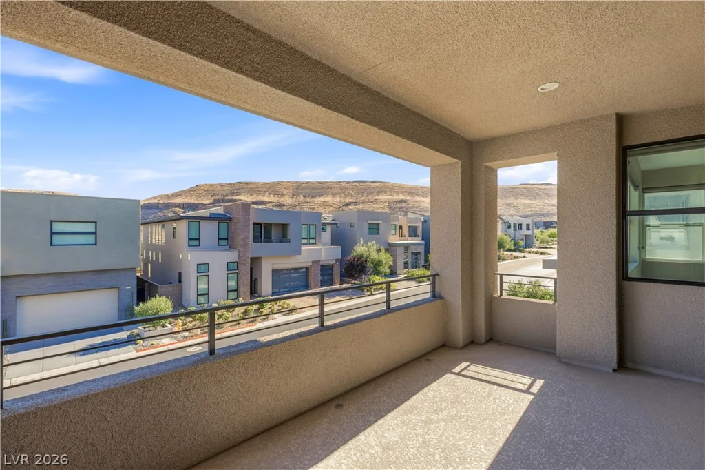 10736 Patina Hills, Las Vegas, NV 89135