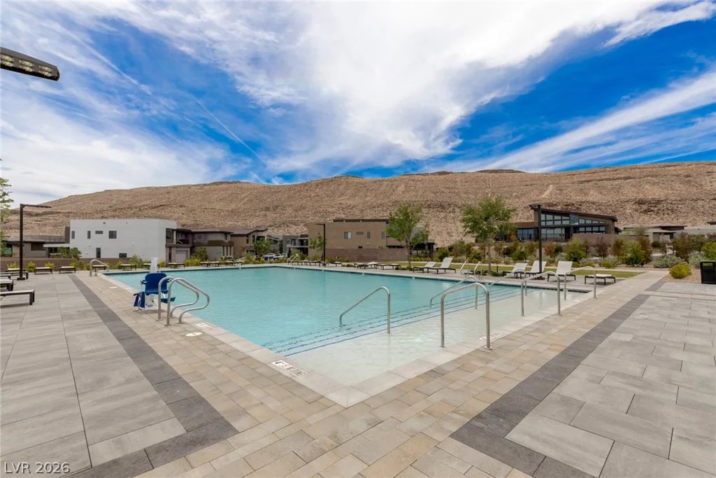 10736 Patina Hills, Las Vegas, NV 89135