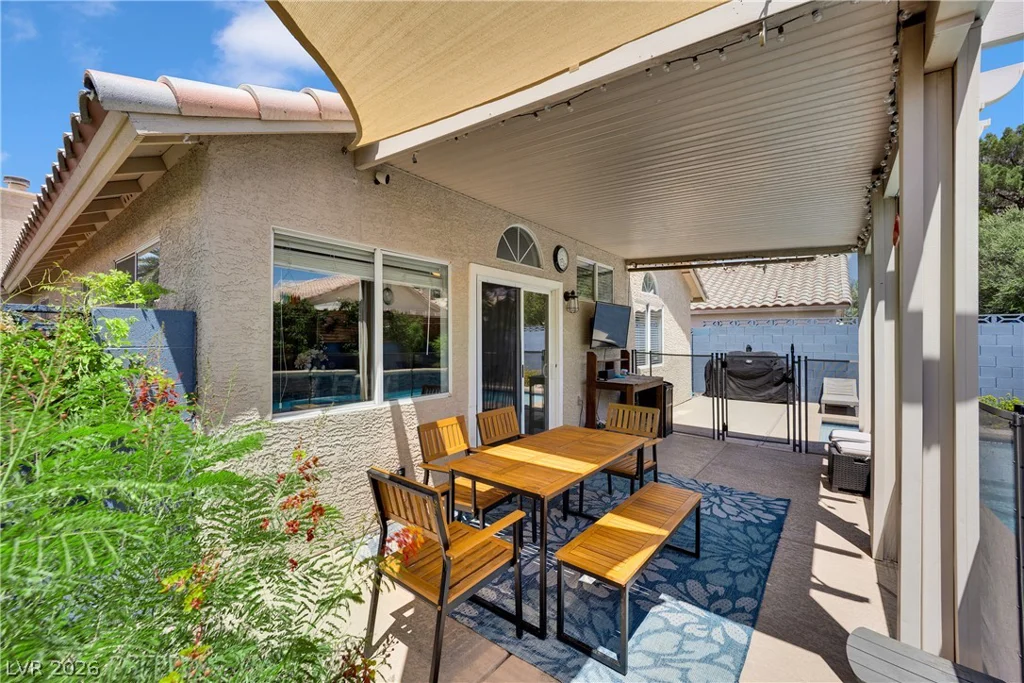 7133 Old Village, Las Vegas, NV 89129