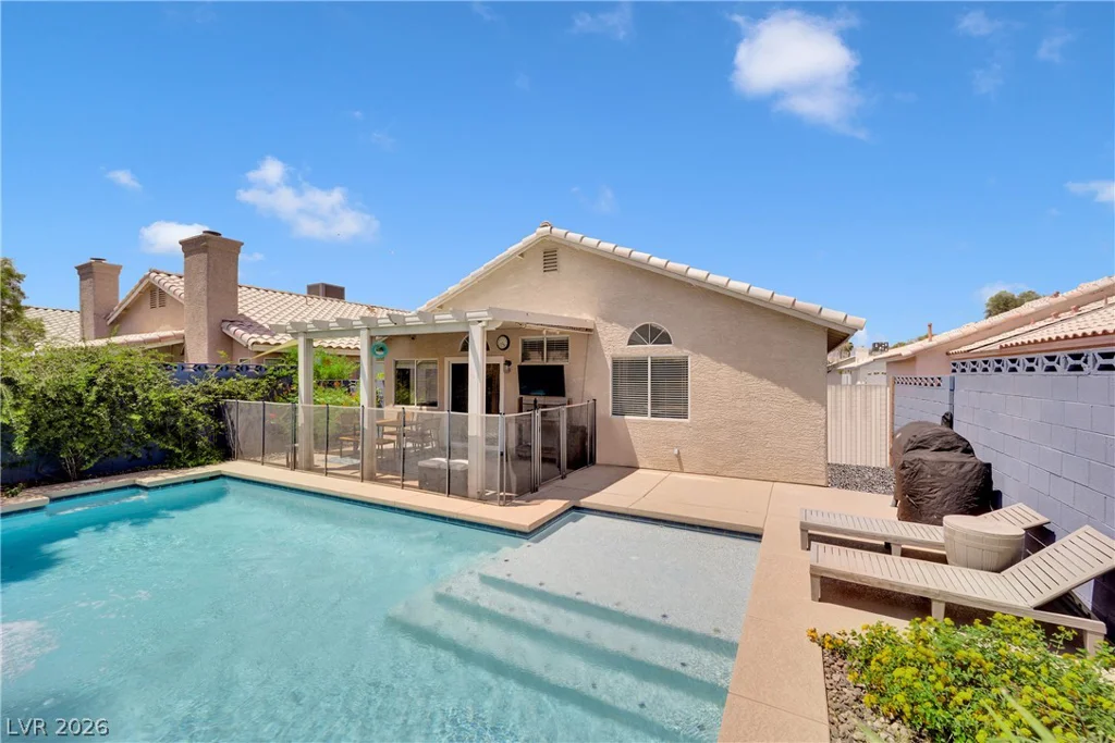 7133 Old Village, Las Vegas, NV 89129