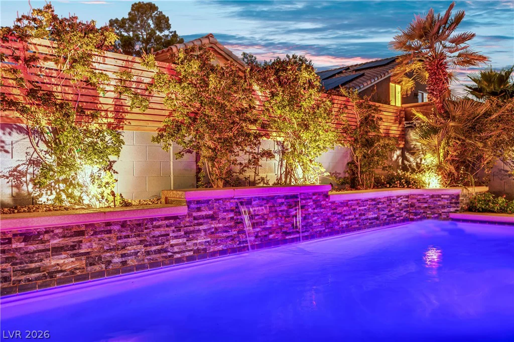 7133 Old Village, Las Vegas, NV 89129