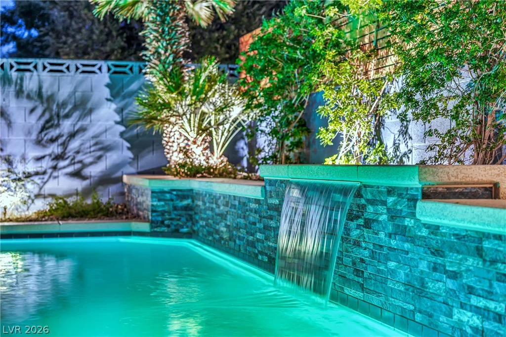 7133 Old Village, Las Vegas, NV 89129