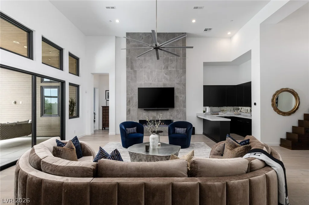 10843 White Clay, Las Vegas, NV 89135