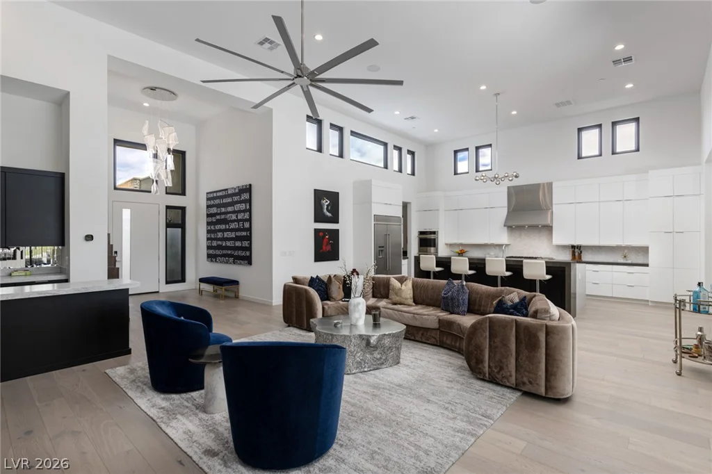 10843 White Clay, Las Vegas, NV 89135