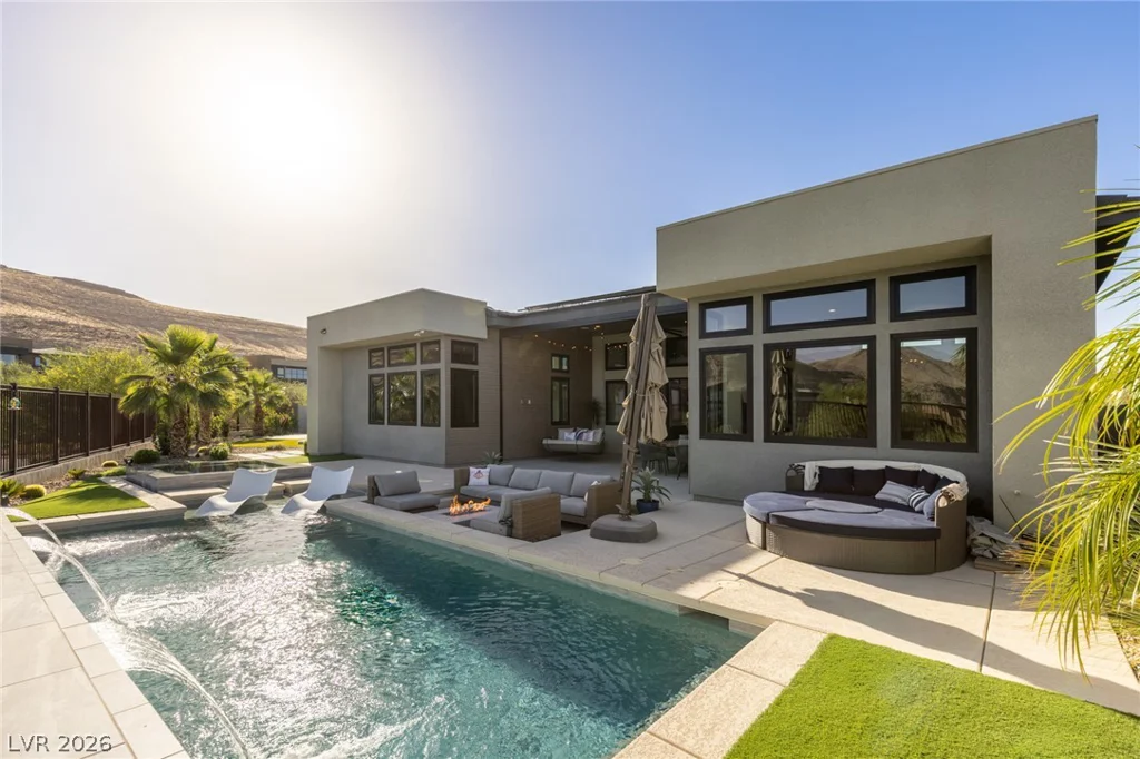 10843 White Clay, Las Vegas, NV 89135