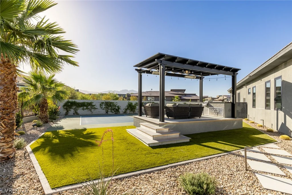 10843 White Clay, Las Vegas, NV 89135