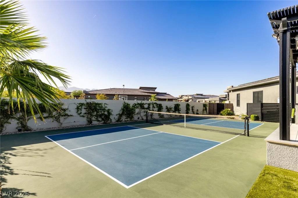 10843 White Clay, Las Vegas, NV 89135